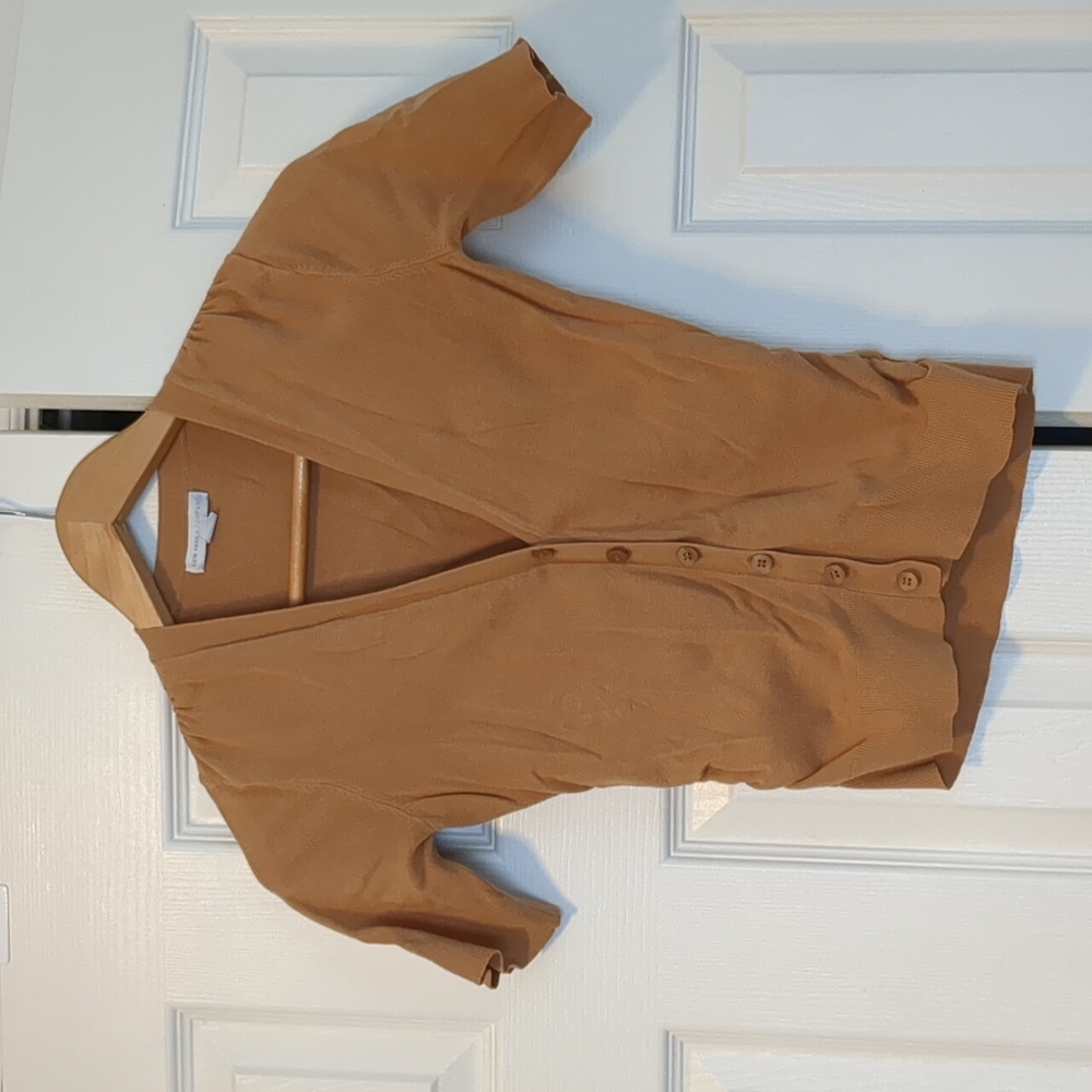 New York & company sz small gold cardigan